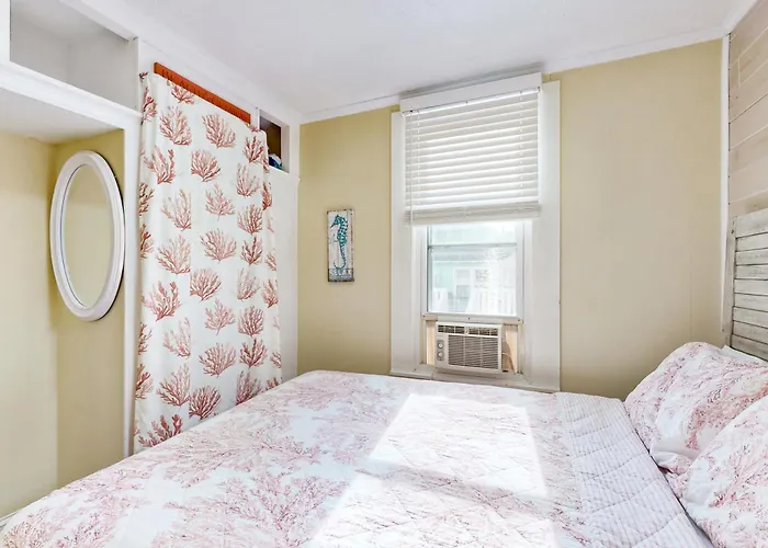 Brooklyn's Casa Rosa Apartment Ocean City
