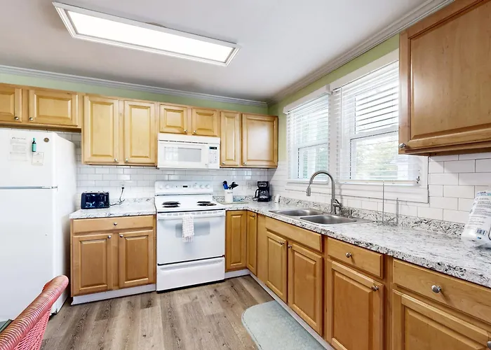 Brooklyn's Casa Rosa Apartment *