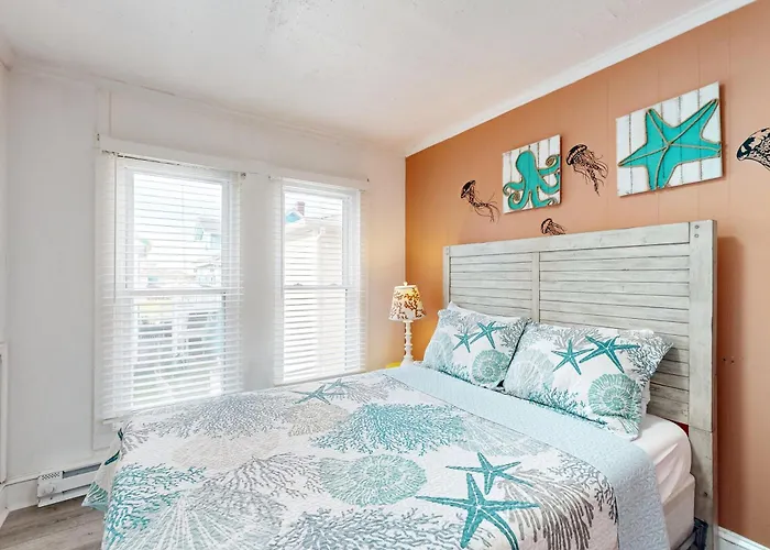 Brooklyn's Casa Rosa Apartment